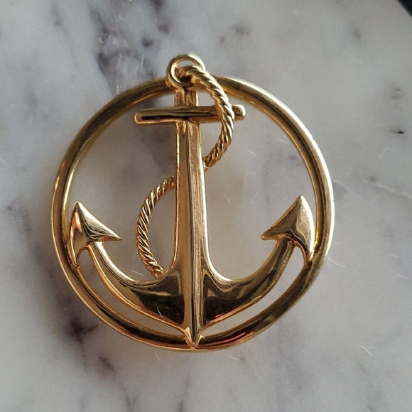 Napier Gold Anchor Brooch - Picture 1 of 6